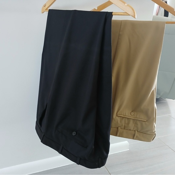 Van Heusen Other - Van Heusen Men's Black and Tan Dress Pants